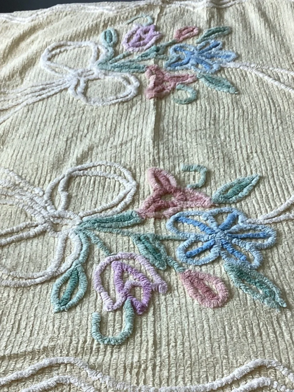 Vintage chenille twin bedspread
